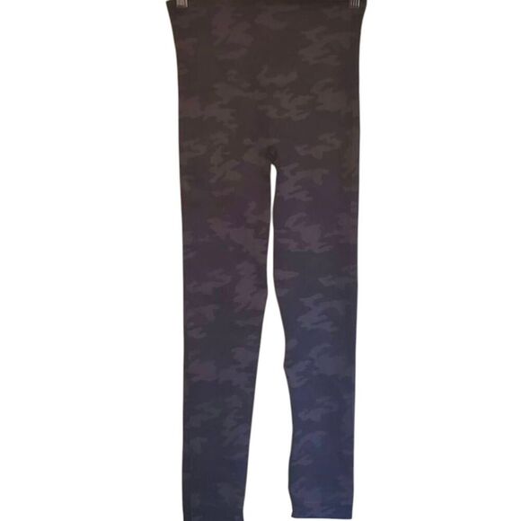 SPANX Look At Me Now Seamless Leggings Camo Size XS/TP - Picture 3 of 3